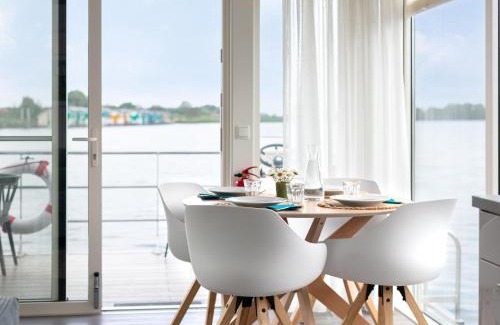 Maasbommel House | La Serafat