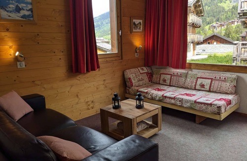 Les Avanchers-Valmorel Apartment | La Souche 10 - Charming 2-room apartment, ski-in ski-out