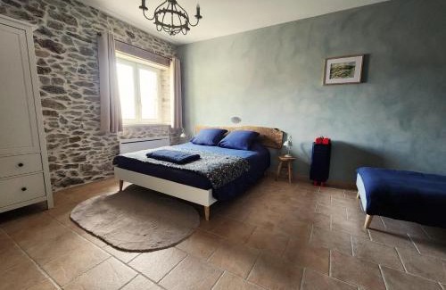 Rieupeyroux Bed & Breakfast | La Source Du Bonheur Chambres et Table d'Hôtes