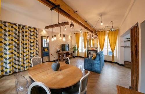 Chantilly Apartment | La Suite de Chantilly - Appartement de 80m2 avec Jacuzzi privé !