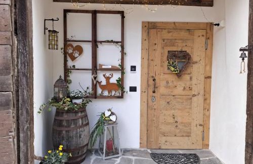 Montagnaga Apartment | La SUITE delle Scuderie, con Vasca da bagno in stanza, PetFiendly con Area Cani