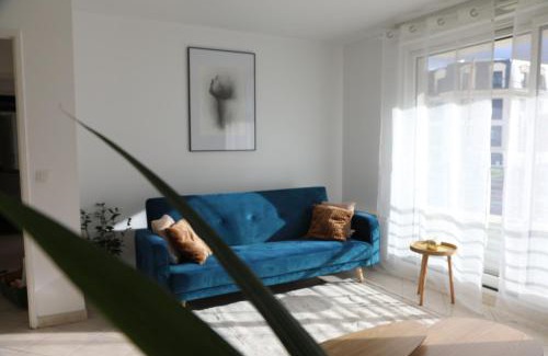 Saint-Cyr-l'Ecole Apartment | La Suite Est-Versaillais