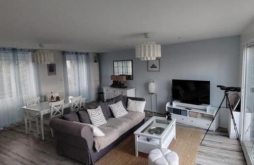 Roz-sur-Couesnon Apartment | La Terrasse du Mont St Michel, vue imprenable, appartement cosy pour 4 pers