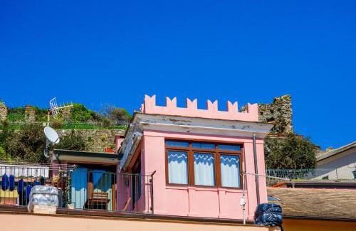 Vernazza Apartment | La Torretta dei Merli with Views