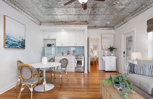 Pass-a-Grille Historic District Apartment | La Tortuga Historic Pass A Grille St Pete Beach 789