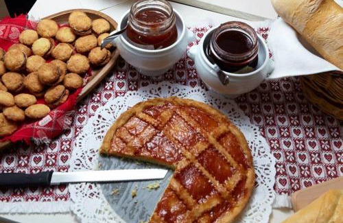 Val di Sur-San Michele Bed & Breakfast | La Vecchia Latteria - B & B