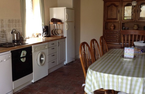 Saint-Remy-sur-Creuse Cottage | La Vieille Ferme, a farmhouse Gite by the River Creuse