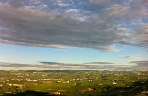 Verduno Apartment | La Vigna Del Parroco