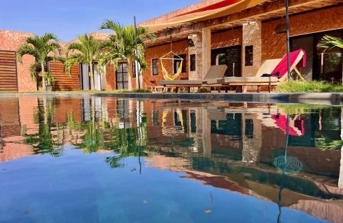 Ngaring Villa | La Villa Awalie, maison de charme avec piscine