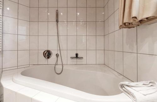 Laax Apartment | Laax Chalet by Quokka 360 - Charming Chalet with private patio