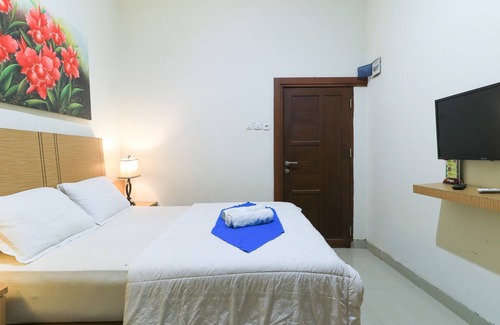 Panakkukang House | Labuana Homestay & Cafe Garden