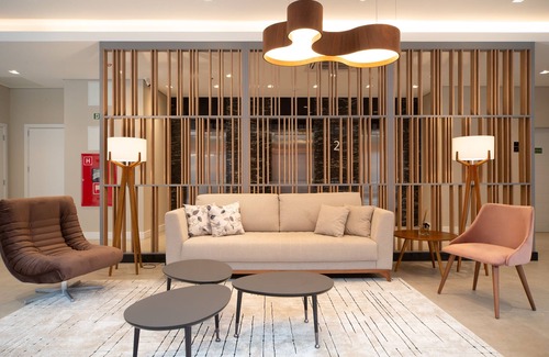 Cidade Alta Hotel | Laghetto Estação