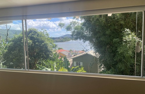 Canto da Lagoa House | Lagoa da Conceição, safe and quiet. Close to beaches, markets, restaurants