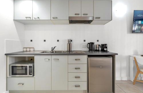 Trinity Beach Apartment | Lagoon Lookout - Poolside Studio near Trinity Beach