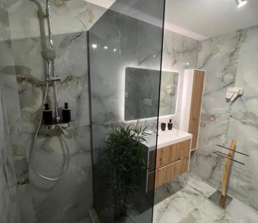 Sector 4 Apartment | Lagoon Studio 706