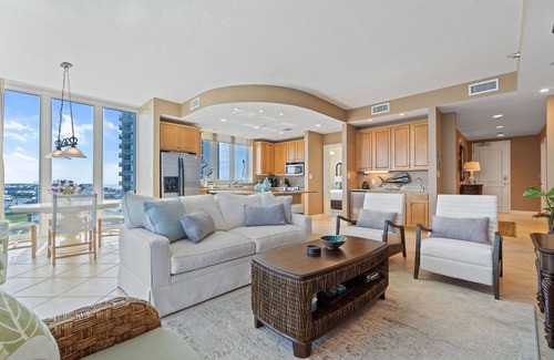 Gulf Shores Condo | Lagoon Tower 1002-Walk to Beach-Lagoon Views