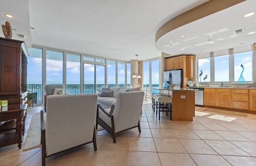 Gulf Shores Condo | Lagoon Tower 1002-Walk to Beach-Lagoon Views