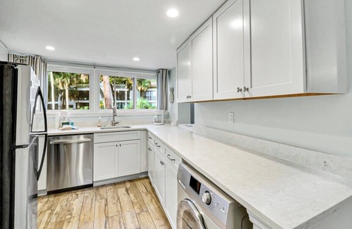 Hilton Head Island Condo | Lagoon View Villa 2 bd 2 & one half bath Steps to the Beach!