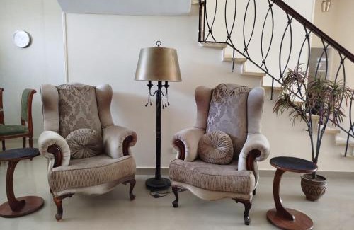 Al-'Amriyah Cabin | Laguna King