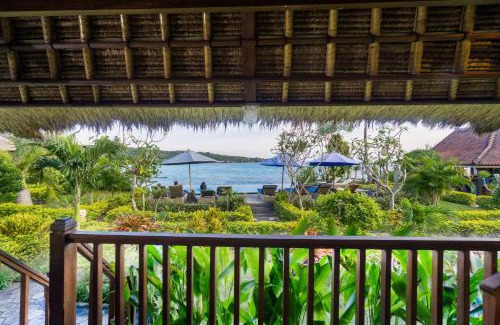 Mushroom Bay Resort | Laguna Reef Huts