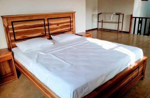 Tangalle Bed & Breakfast | Lakdiw Lake Resort