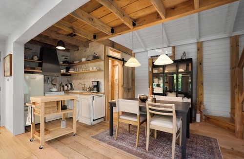 Clayton Cabin | Lake Burton Luxury Treehouse