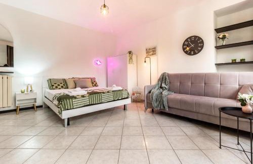 Camnago Volta Apartment | Lake Como-Volta hub,parcheggio e giardino