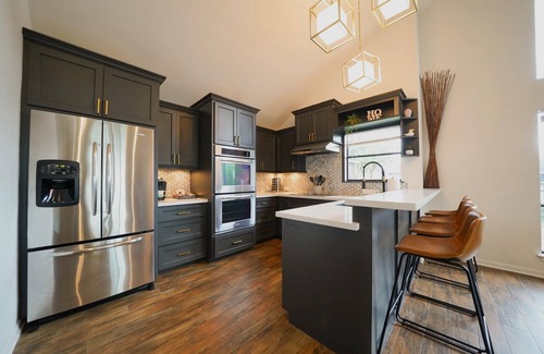 April Sound House | Lake Conroe Retreat. Stunning Views & Private Deck