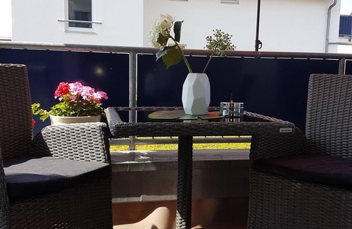 Waggershausen Apartment | Lake Constance, Friedrichshafen, central location, 2 people, Lake Constance center