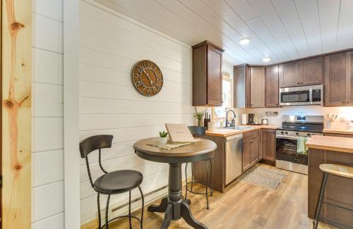 Danbury House | Lake Days, Links and Trails! Danbury Cottage