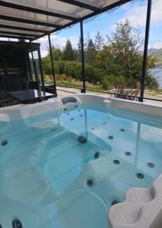 Dedinky Villa | Lake Forest Dedinky