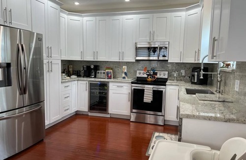 Lincolnville Cottage | Lake front cottage in St. Augustine