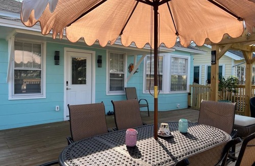 Lincolnville Cottage | Lake front cottage in St. Augustine