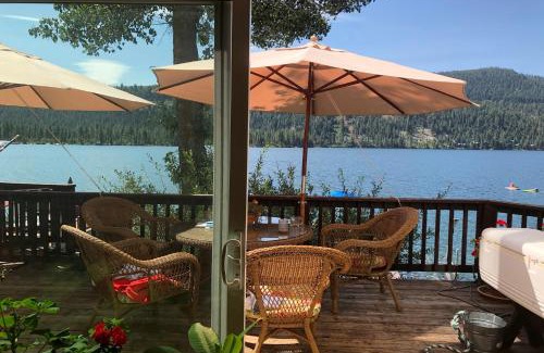 Truckee House | Lake Front Family Home at Donner