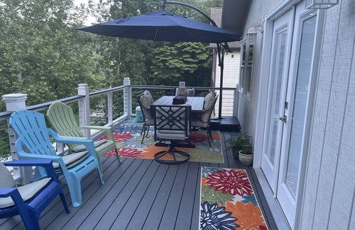 Caryville House | Lake Front House in Caryville with Private Dock, 5 minutes from I75/Twin Cove!