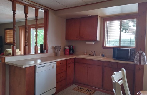 Edwards Cottage | Lake front house with dock and deep water all year long.