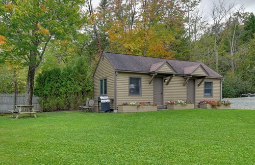 Diamond Point Cottage | Lake George Waterfront Cabin w/On-site Marina!