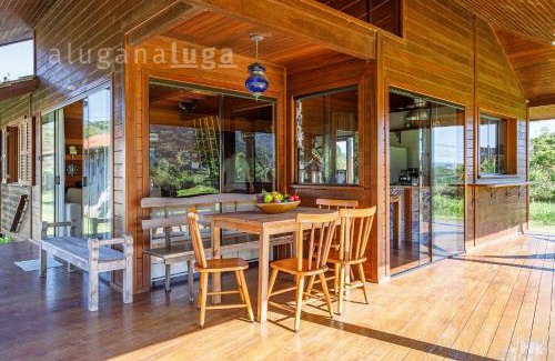 Rio Vermelho Sul House | Lake House - Nature and Peace