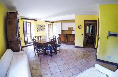 San Maurizio d'Opaglio Apartment | Lake Orta relax holidays with garden, canoes, bikes, bbq