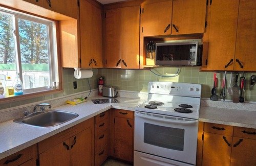 Scugog Cottage | Lake Scugog hideaway