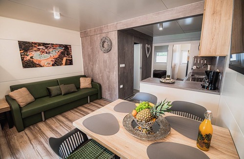 Terme Catez House | Lake Serenity Premium Mobile Homes-2Bedroom 15/012