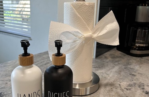 Palm Harbor House | Lake Tarpon waterfront private home in superb Palm Harborn