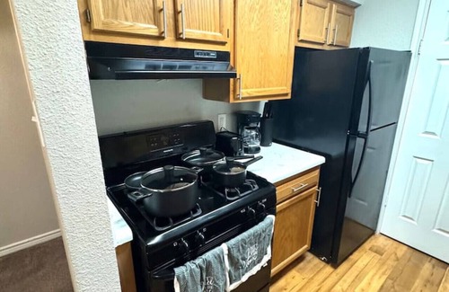 El Lago Apartment | Lake view 1Bed Apt | Pool | Nasa & Kemah Boardwalk