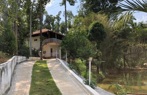 Vastare House | Lake view nest chikkamagluru