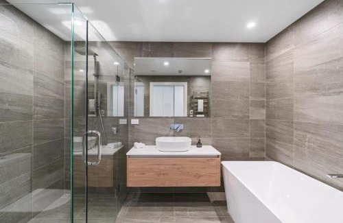 Wanaka Hotel | Lake View Studio Apartment
