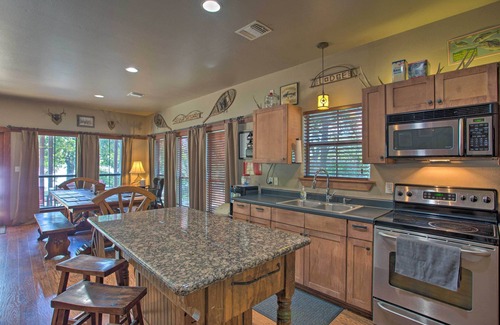 Chico Cabin | Lakefront Chico Haven w/Multi-Level Private Dock!