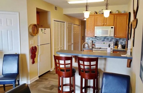 Huddleston Condo | *Lakefront Condo at SML* Mariner’s Landing