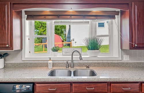 High Point House | Lakefront Getaway – 180° Water Views, 3 miles to HPU, Sunroom, Deck