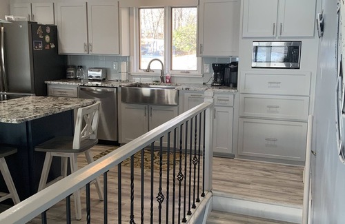 Moneta House | Lakefront, Great, wide-water views. Near bridgen
