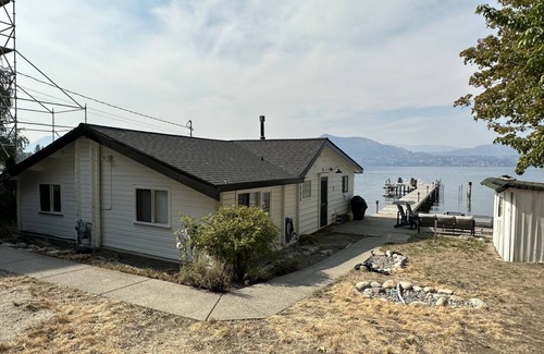 Okanagan-Similkameen Cottage | Lakefront Haven in Naramata